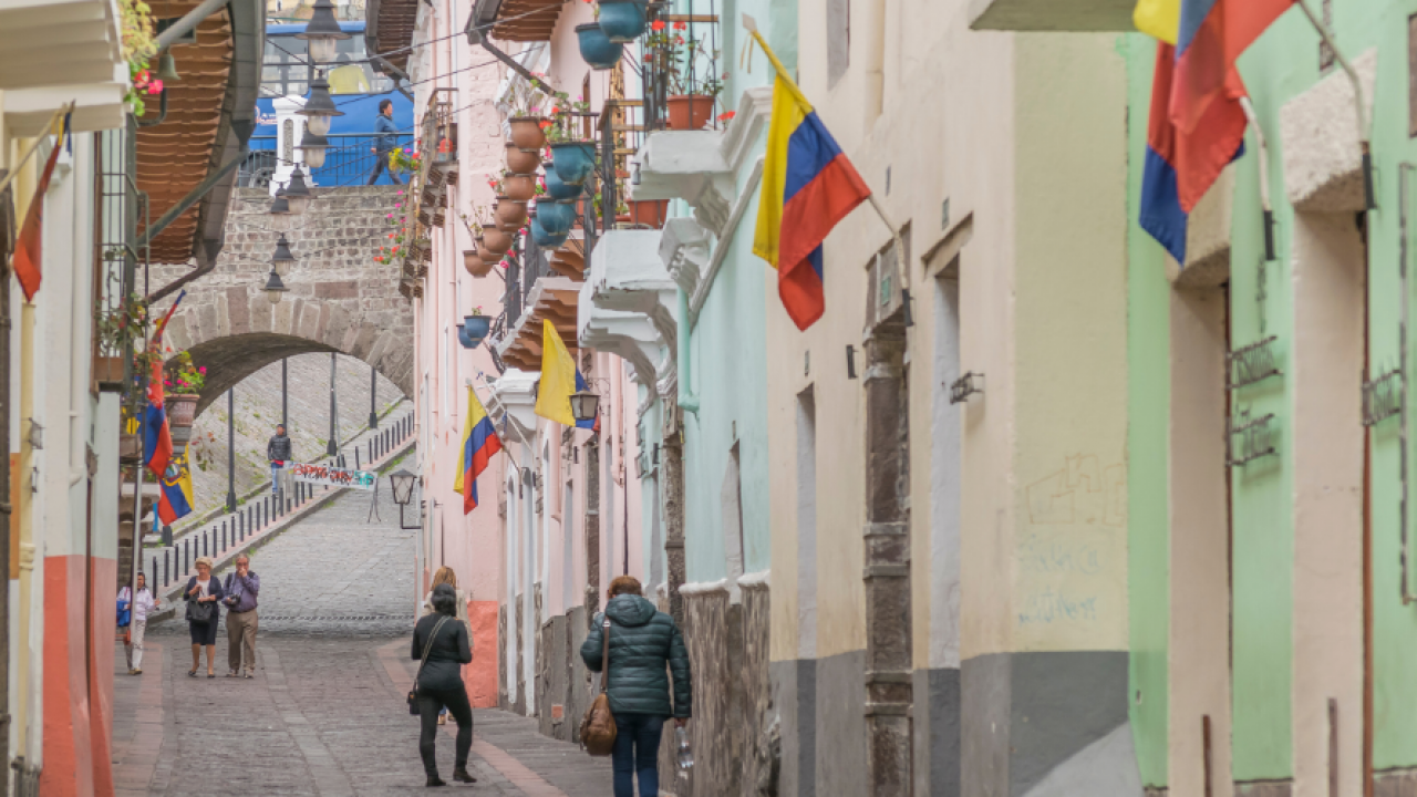 Universidad Internacional del Ecuador, Ecuador (3)